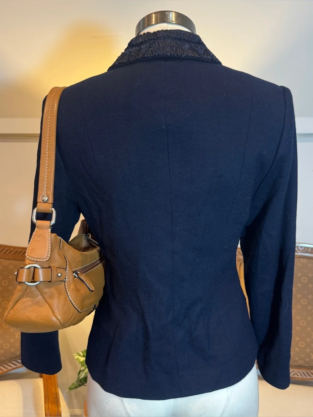 Albert Nipon Navy Blue Wool Tailored Women's Blazer w Textured Trim Size Small